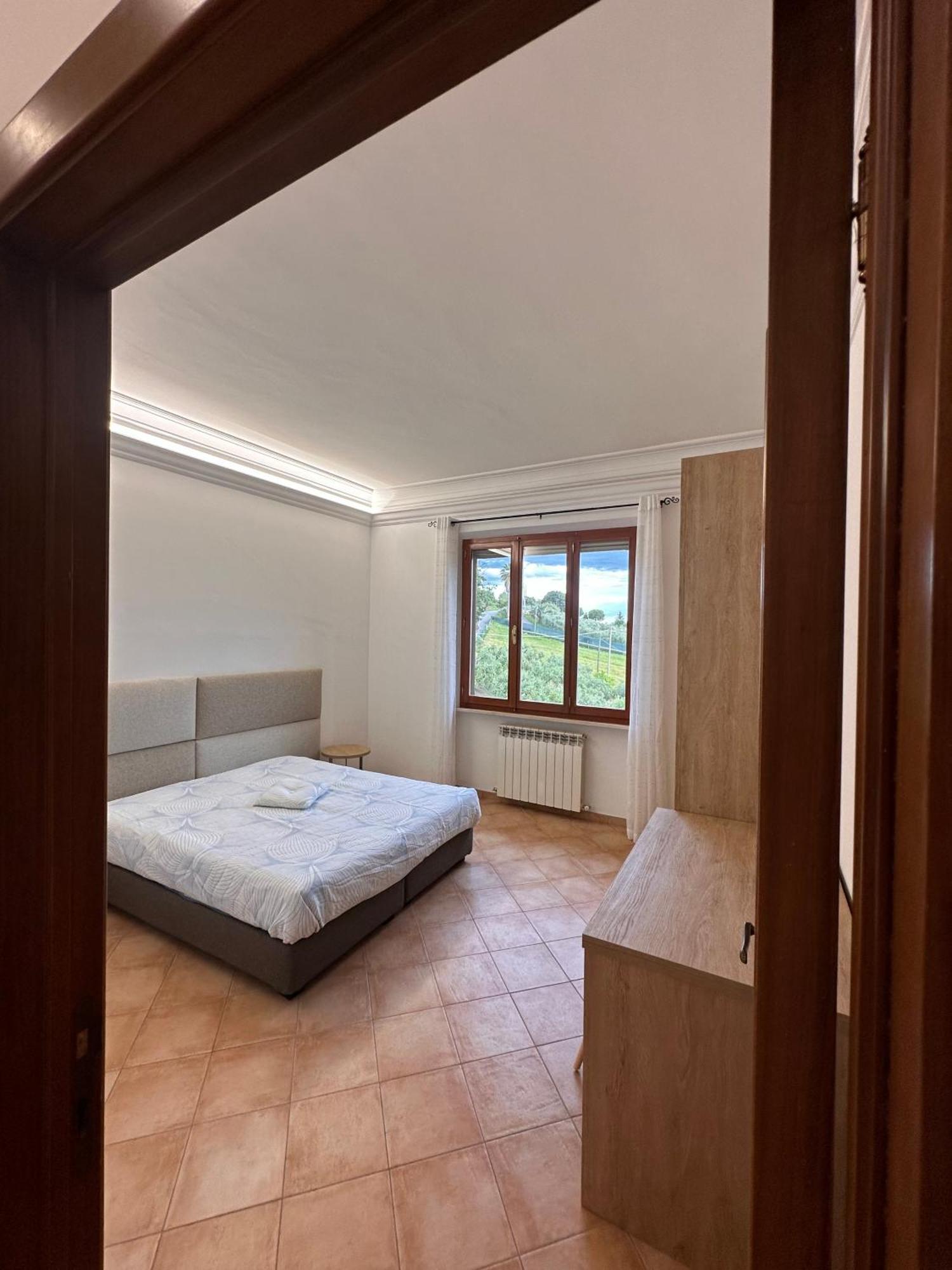 Appartamento Belvedere - Le Grotte Rooms And Apartments Camerano Ngoại thất bức ảnh